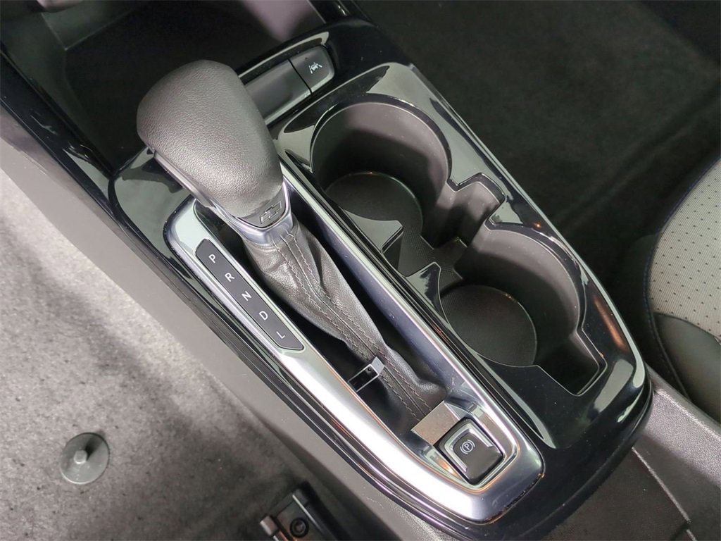 Certified 2025 Chevrolet Trax LT w/ Driver Confidence Package image 14