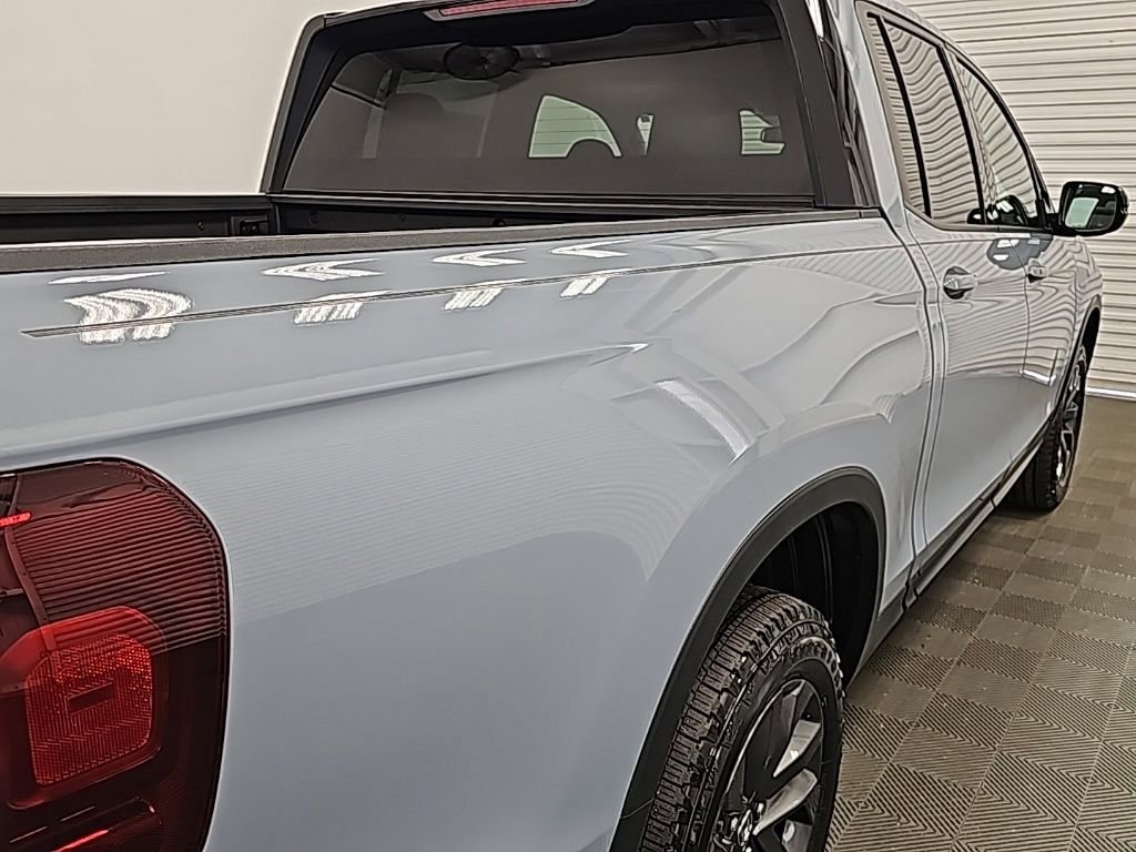 Used 2024 Honda Ridgeline Sport image 10