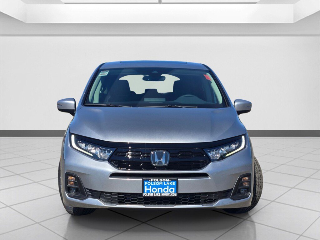 New 2026 Honda Odyssey Touring image 2