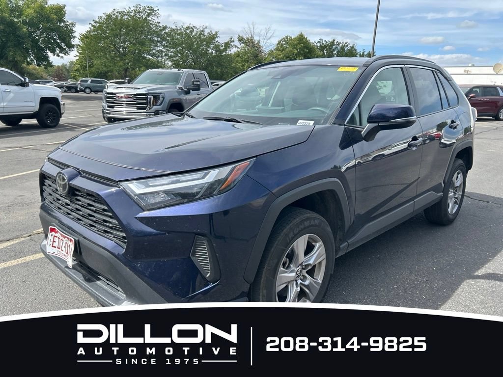 Used 2025 Toyota RAV4 XLE AWD/4WD image 17