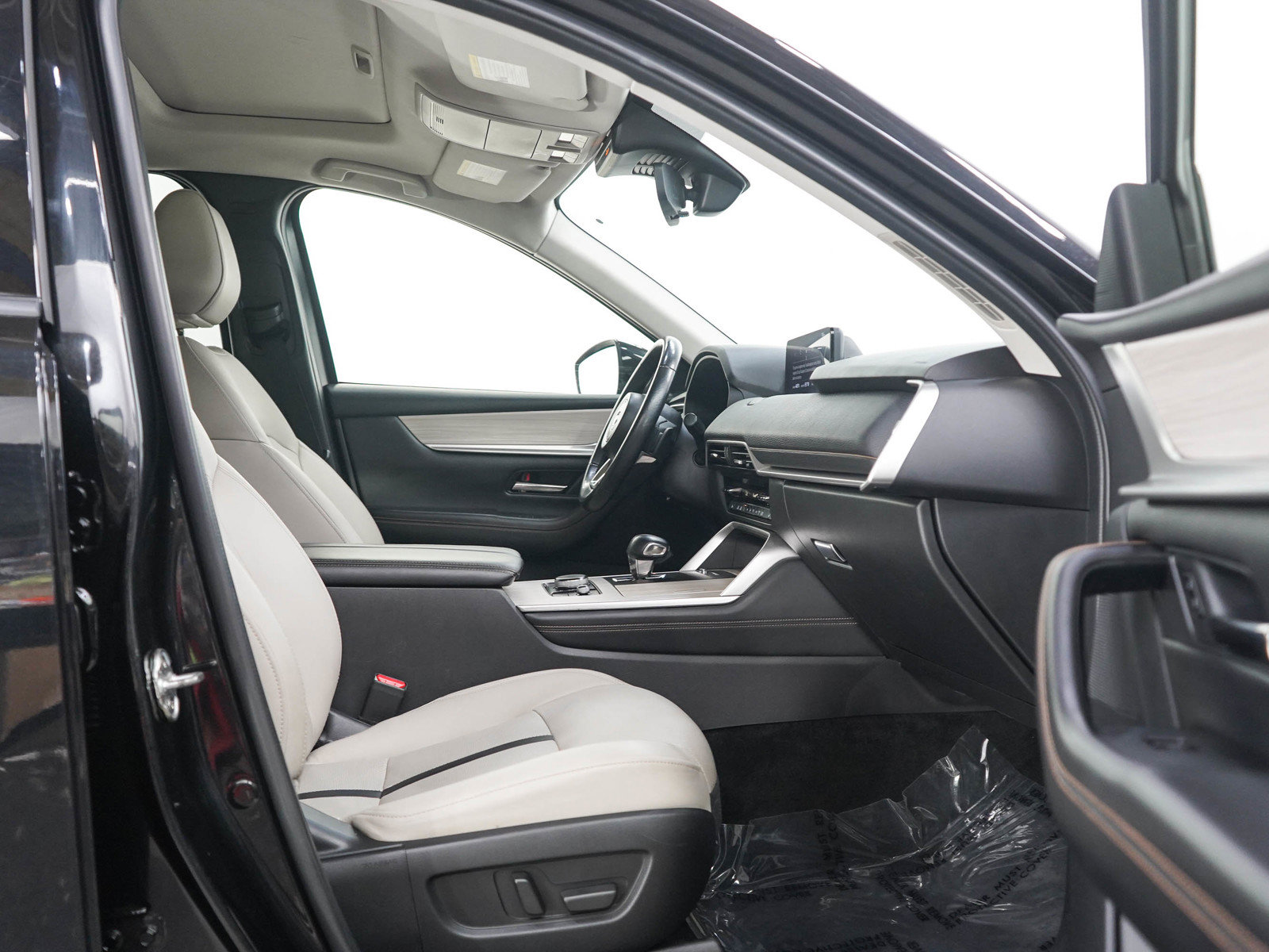 Used 2024 MAZDA CX-90 3.3 Turbo w/ Preferred Package AWD/4WD image 11