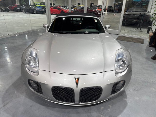 Used 2009 Pontiac Solstice GXP w/ Premium Package RWD image 48