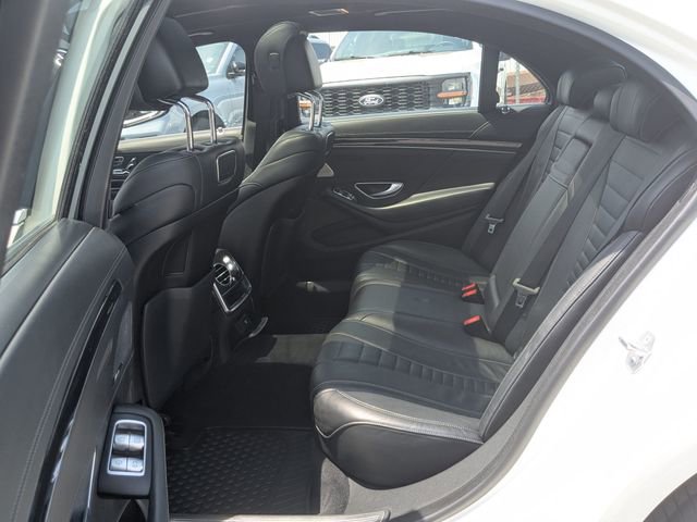 Used 2019 Mercedes-Benz S 560 Sedan image 25