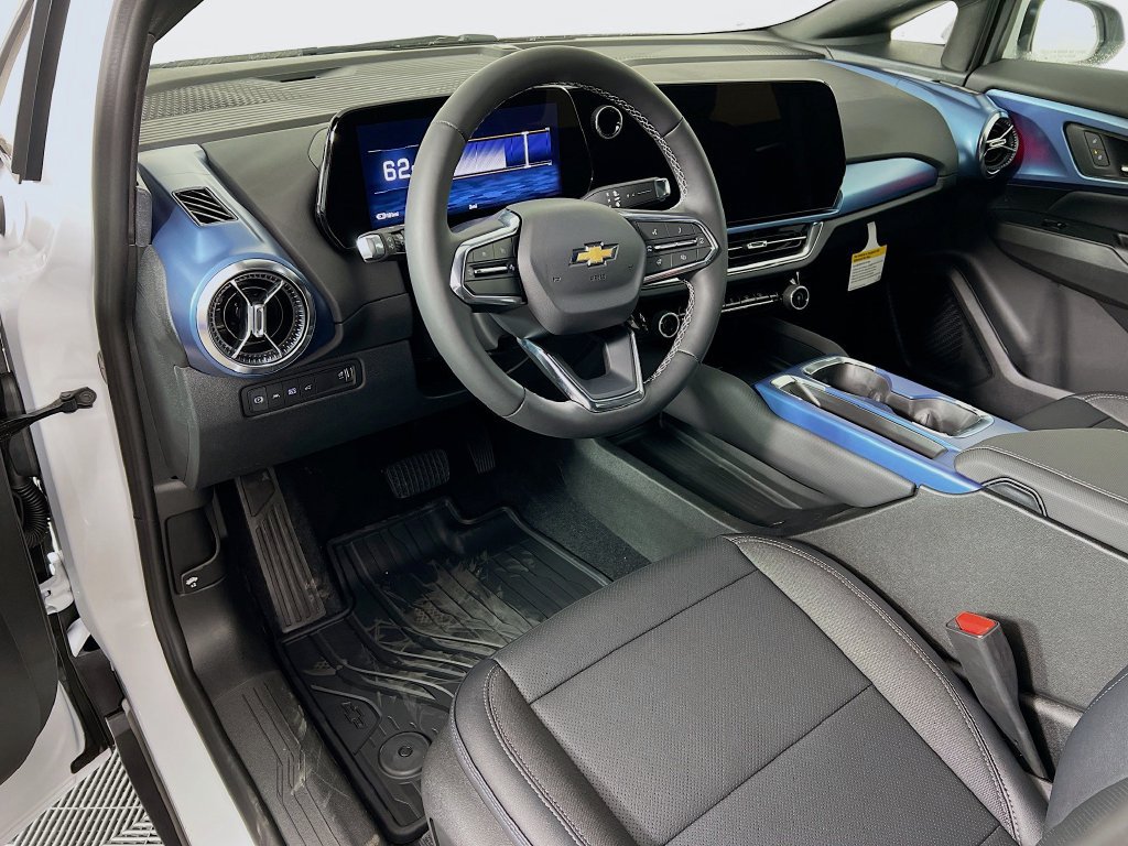 New 2026 Chevrolet Equinox EV LT w/ LPO, All-Weather Mat Package AWD/4WD image 9