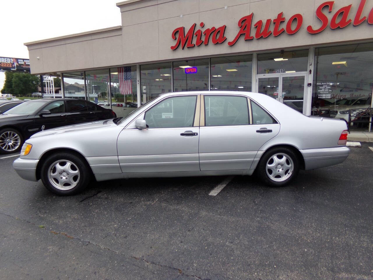 Used 1997 Mercedes-Benz S 320 image 4