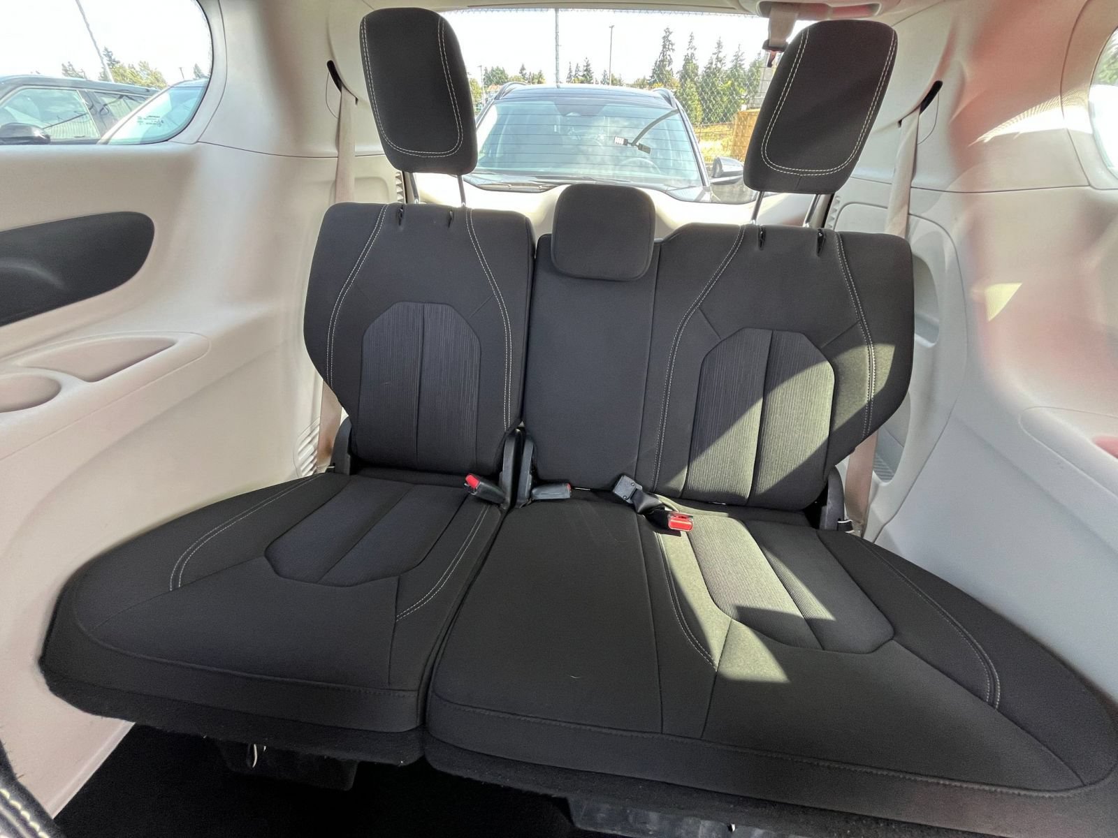 Used 2023 Chrysler Voyager LX FWD image 30