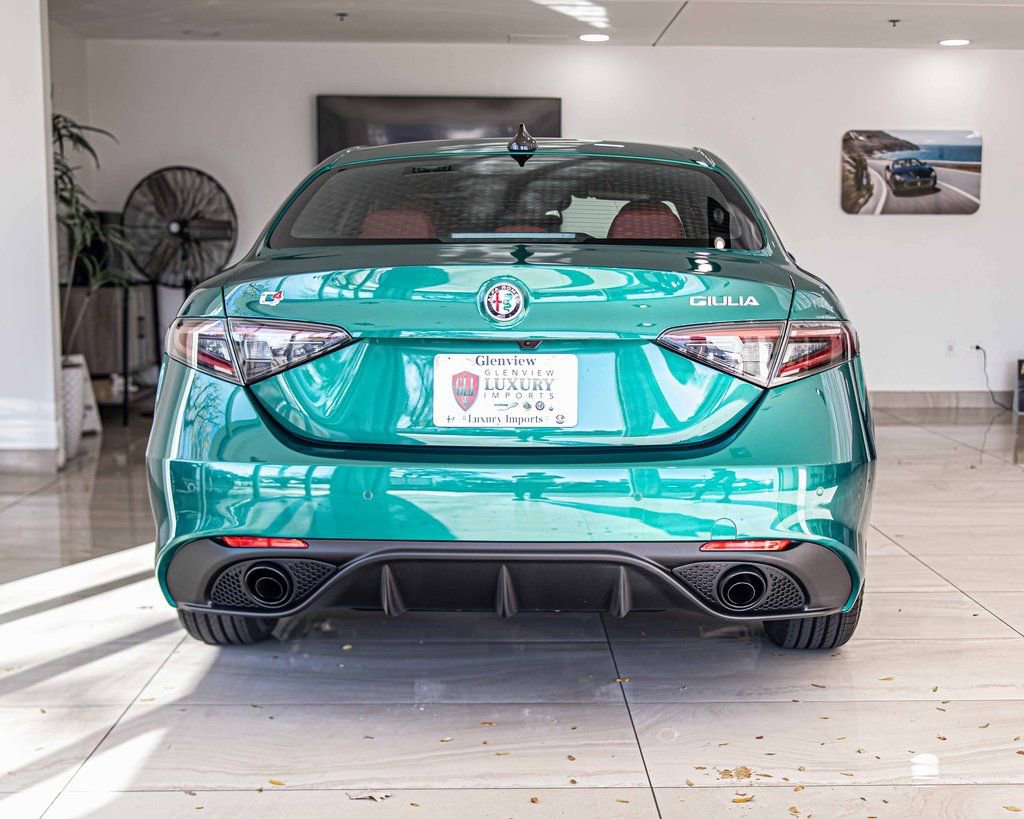 New 2025 Alfa Romeo Giulia AWD image 13