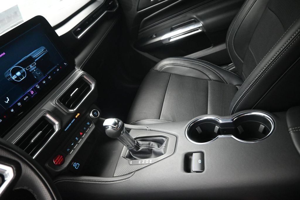 Used 2025 Ford Mustang GT Premium RWD image 19