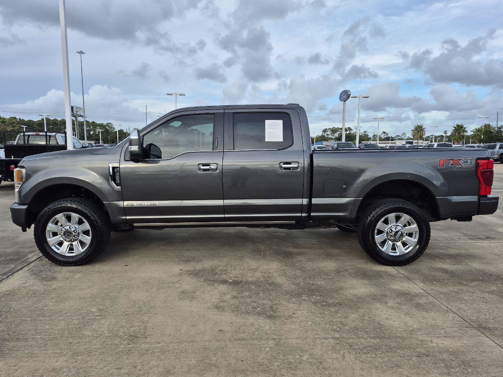 Certified 2020 Ford F250 Platinum w/ FX4 Off-Road Package AWD/4WD image 18