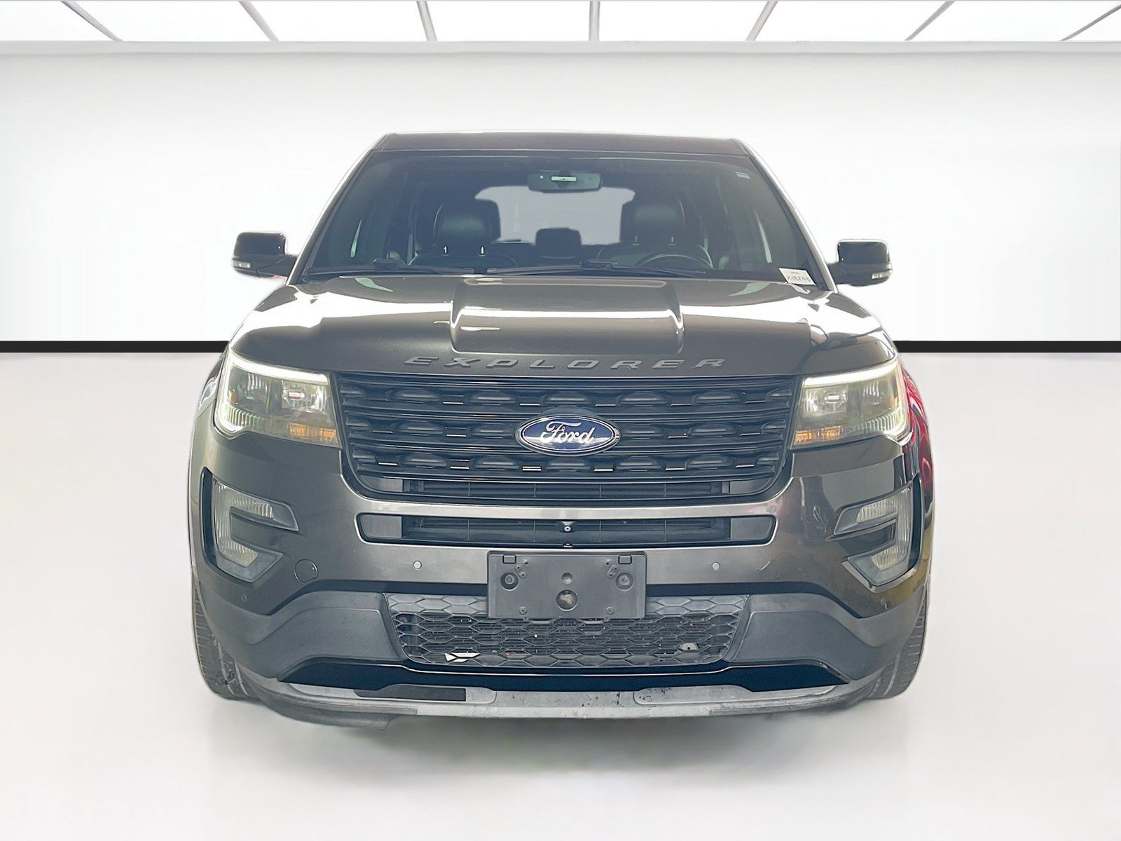 Used 2017 Ford Explorer Sport w/ Equipment Group 401A AWD/4WD image 2