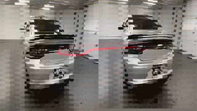 Used 2021 Dodge Charger SXT w/ Blacktop Package image 7