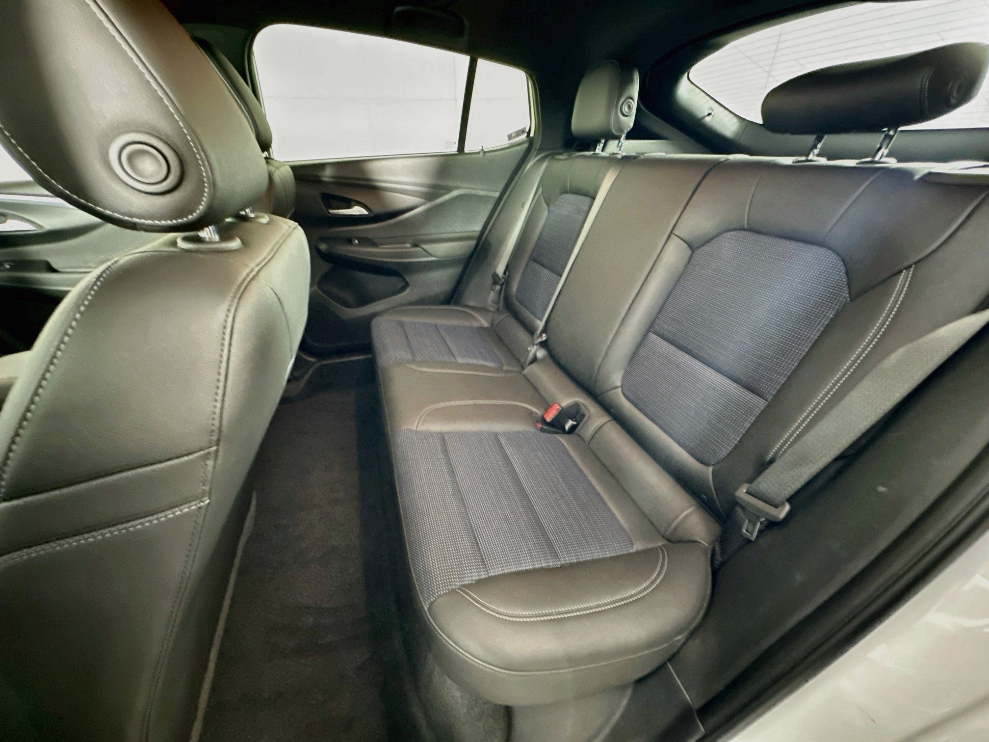 Used 2026 Buick Envista Preferred FWD image 25
