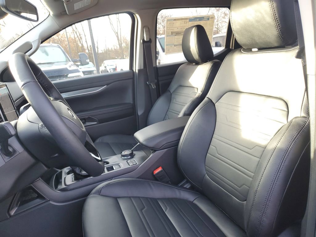 New 2025 Ford Ranger Lariat w/ Black Appearance Package image 10