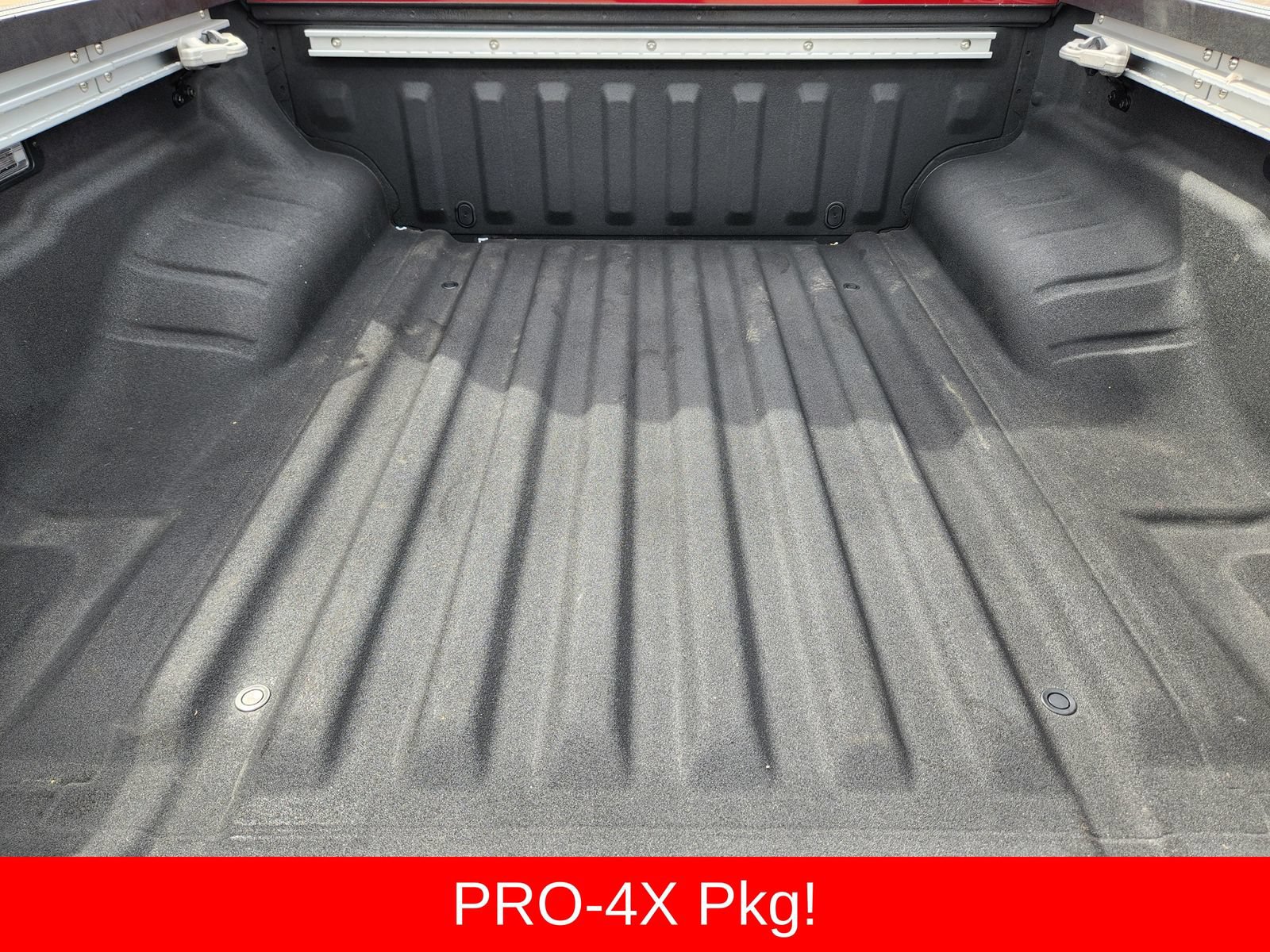 Used 2022 Nissan Frontier PRO-4X w/ Pro-4X Premium Package AWD/4WD image 42