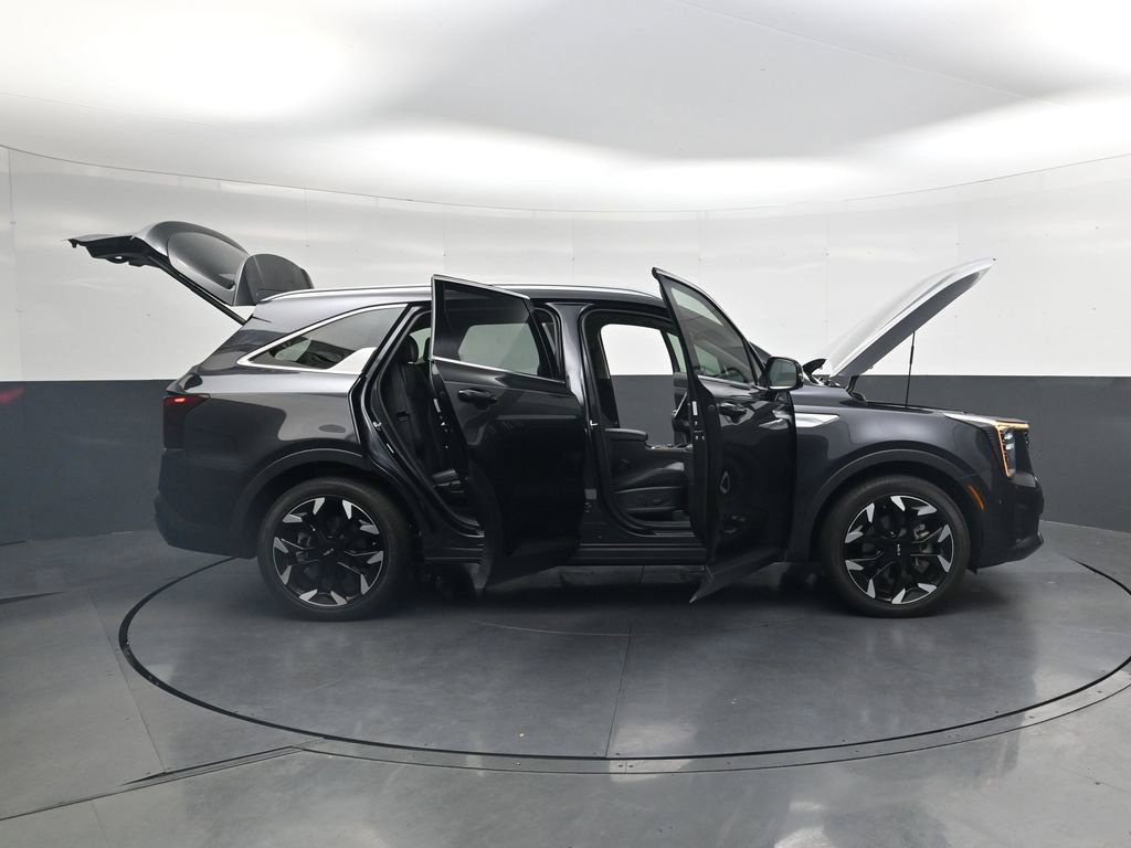 Used 2025 Kia Sorento EX w/ Panoramic Sunroof Package FWD image 42