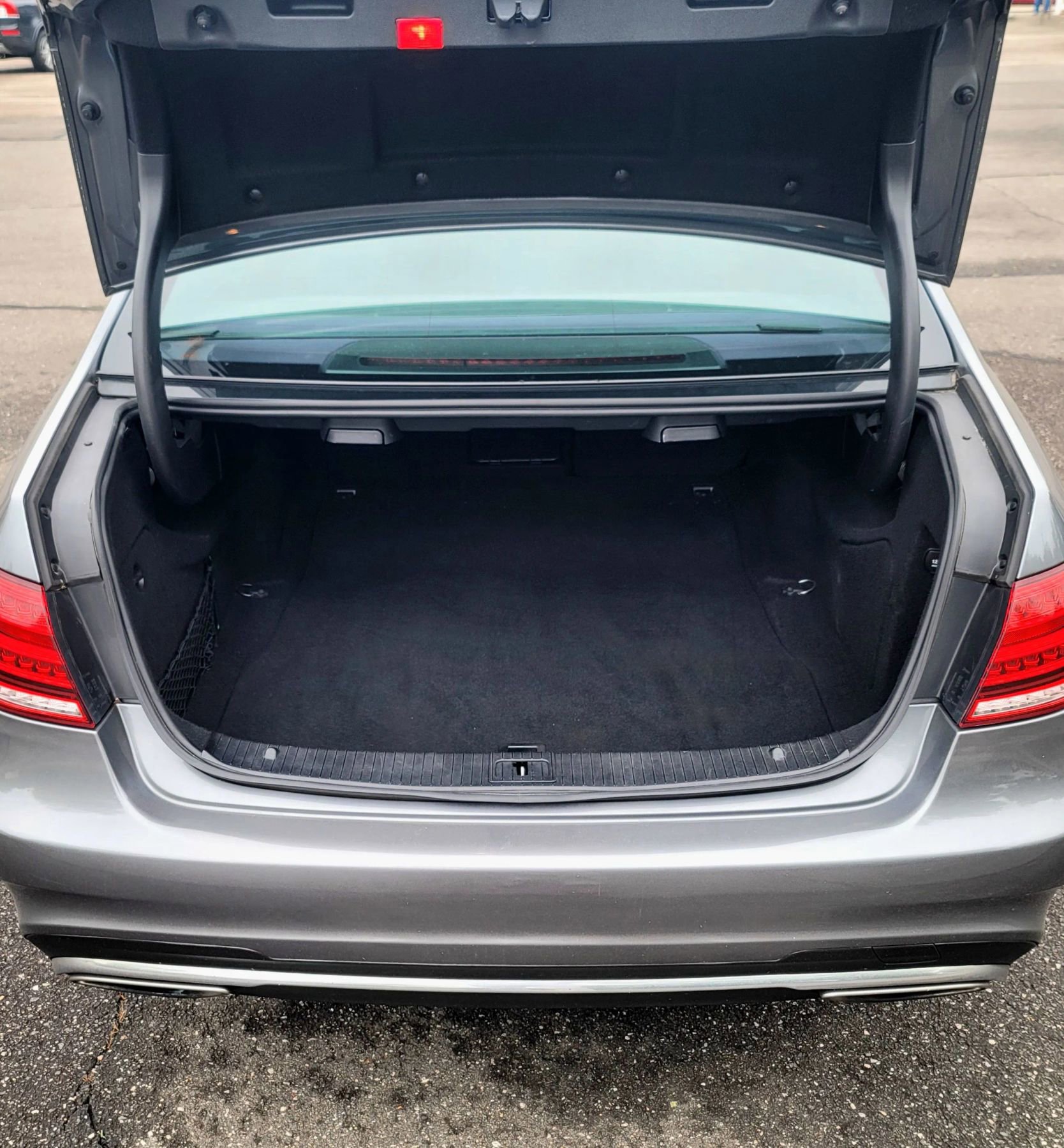 Used 2016 Mercedes-Benz E 350 4MATIC Sedan image 14