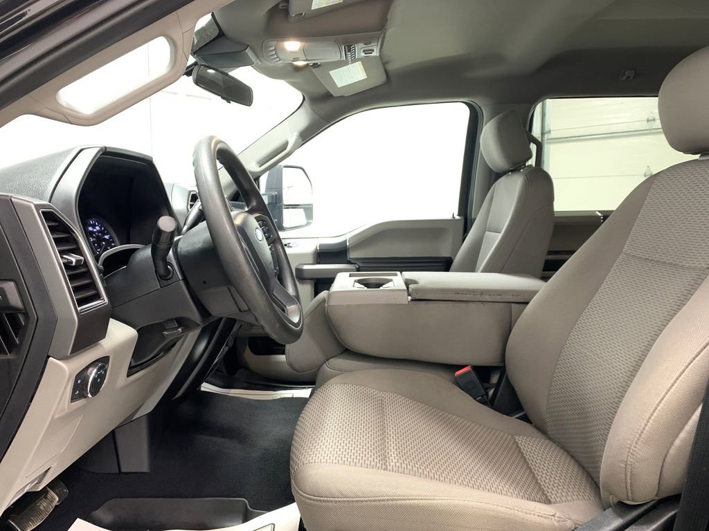 Used 2020 Ford F350 XLT image 4