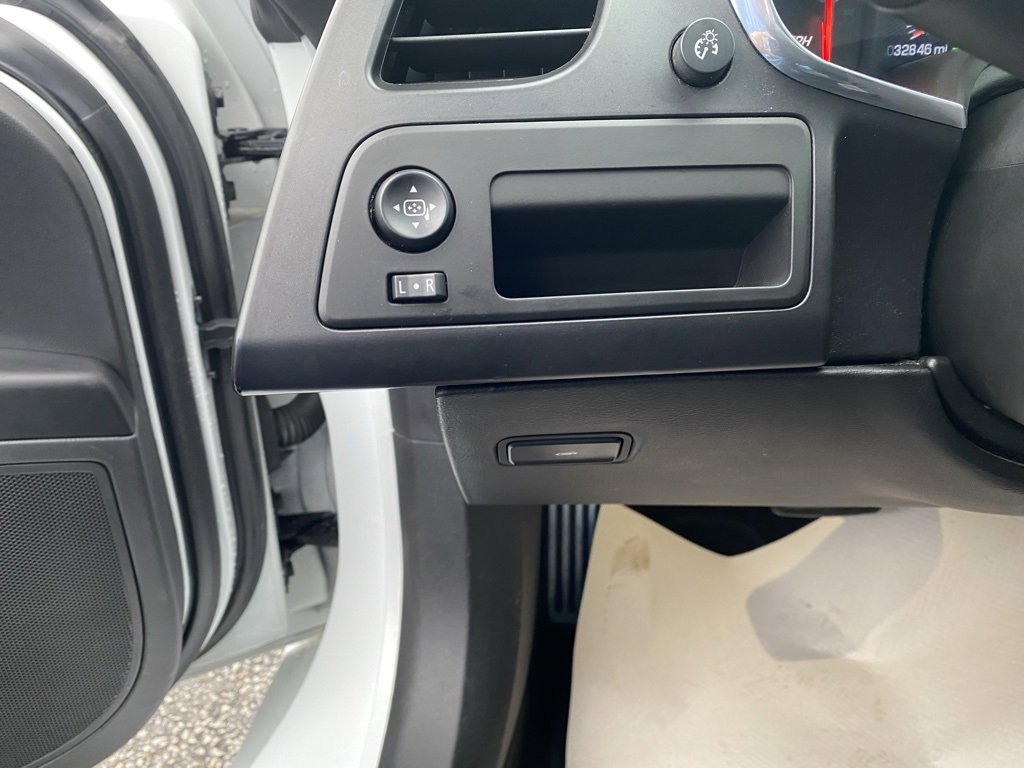 Used 2014 Chevrolet Corvette Stingray Coupe image 14