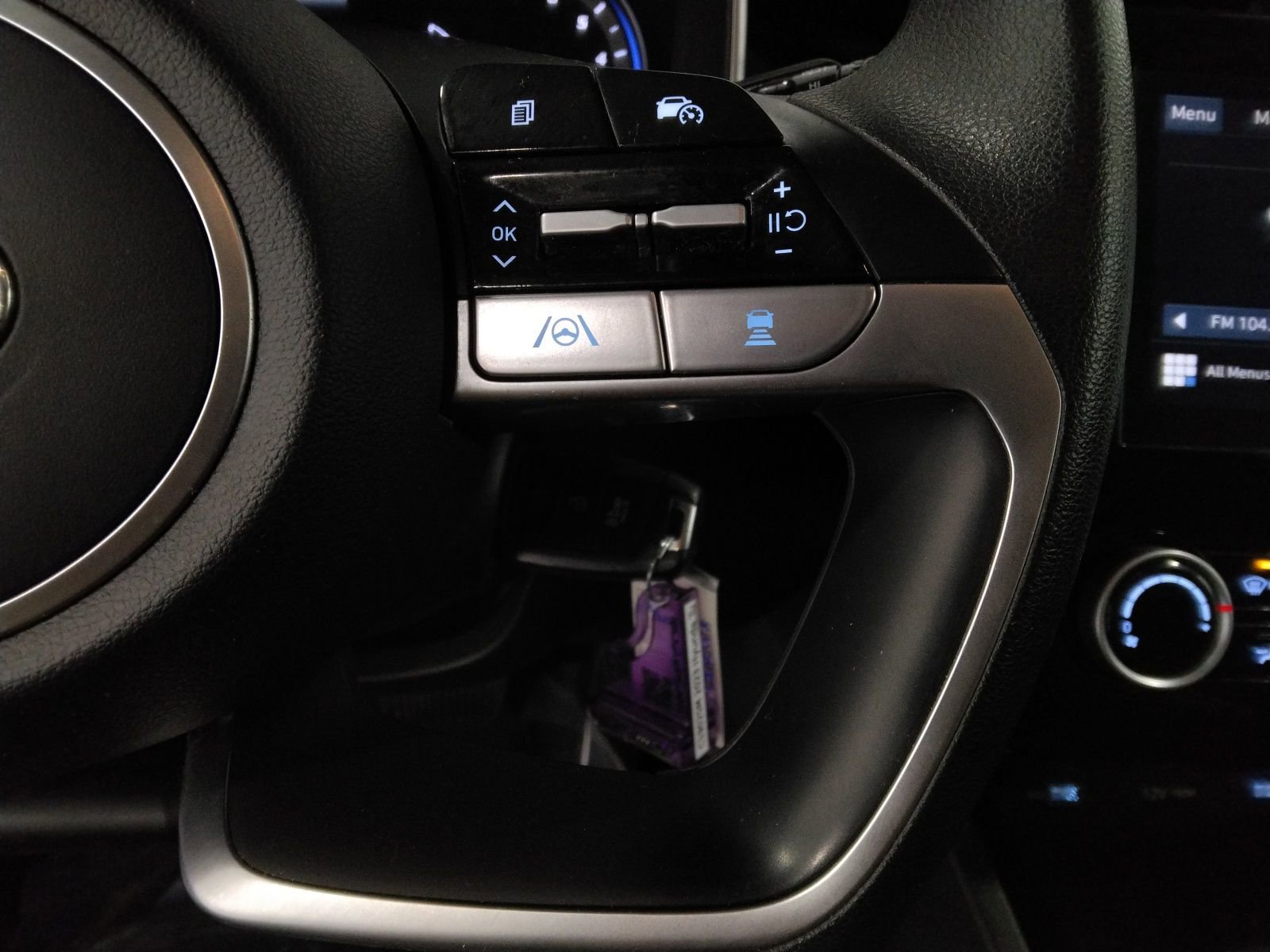 Used 2023 Hyundai Tucson SE image 13