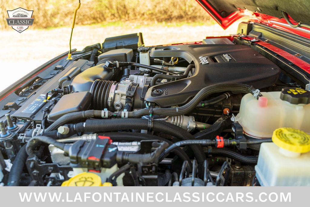 Used 2020 Jeep Gladiator Sport w/ Technology Group AWD/4WD image 35