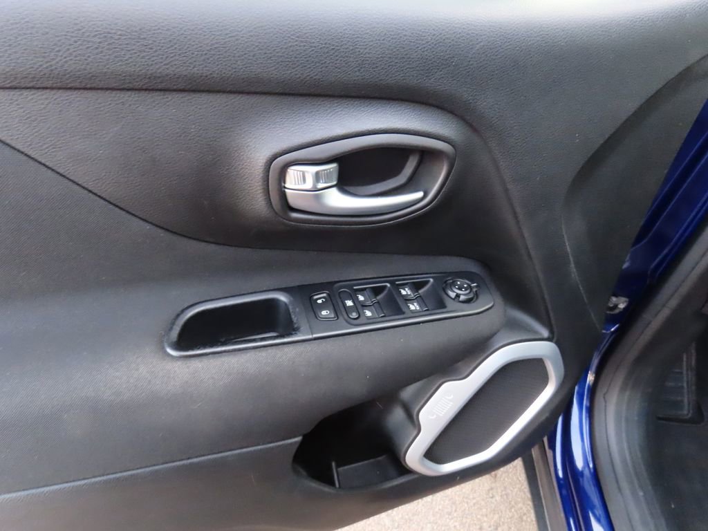 Used 2019 Jeep Renegade Sport w/ Sport Appearance Group image 24