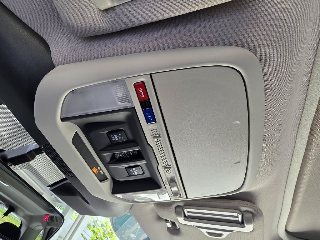 Used 2024 Subaru Forester Touring AWD/4WD image 29