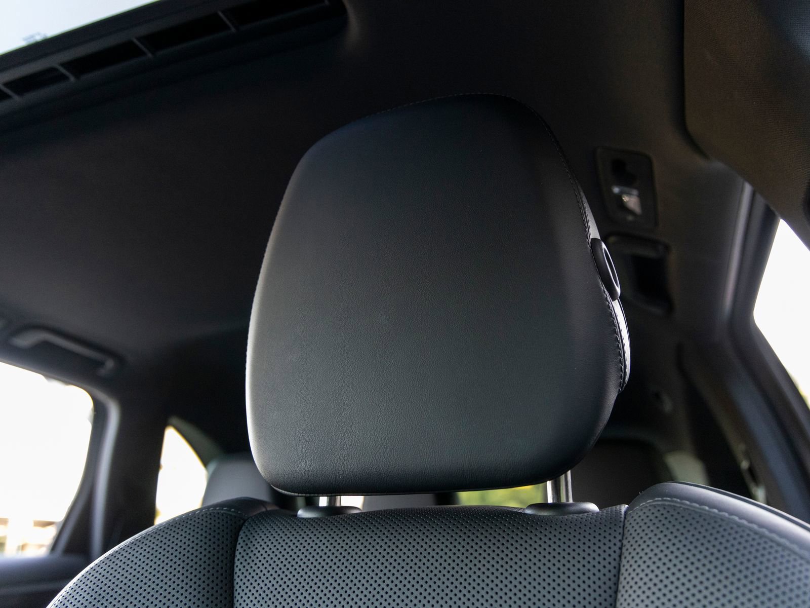 Used 2016 Porsche Cayenne image 27