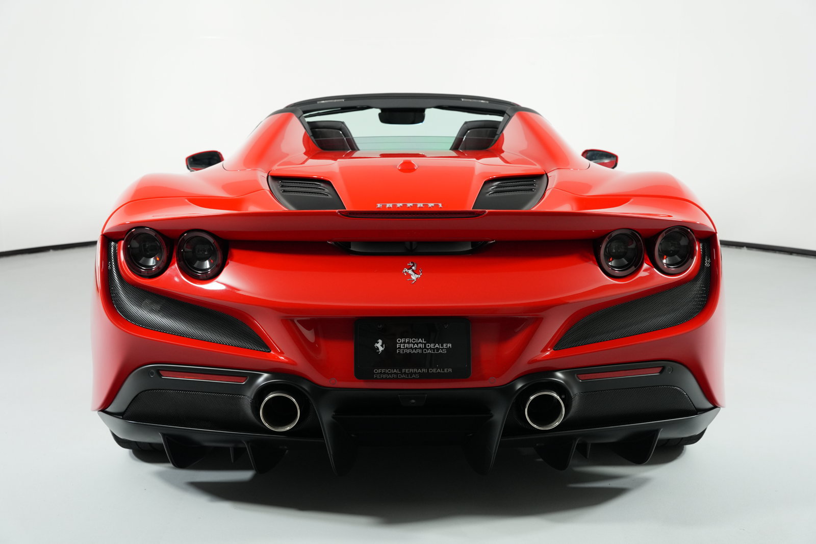 Used 2022 Ferrari F8 Spider RWD image 24