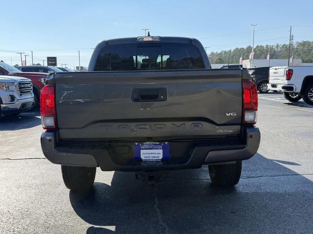 Used 2019 Toyota Tacoma TRD Off-Road w/ Technology Package image 8