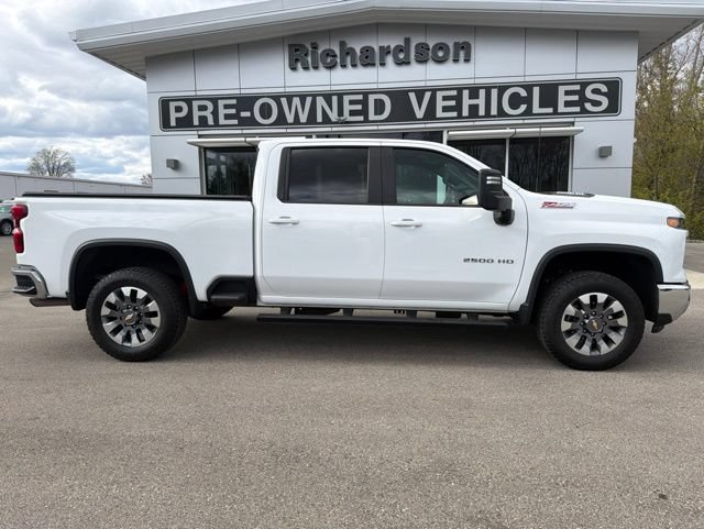 Certified 2024 Chevrolet Silverado 2500 LT AWD/4WD image 2