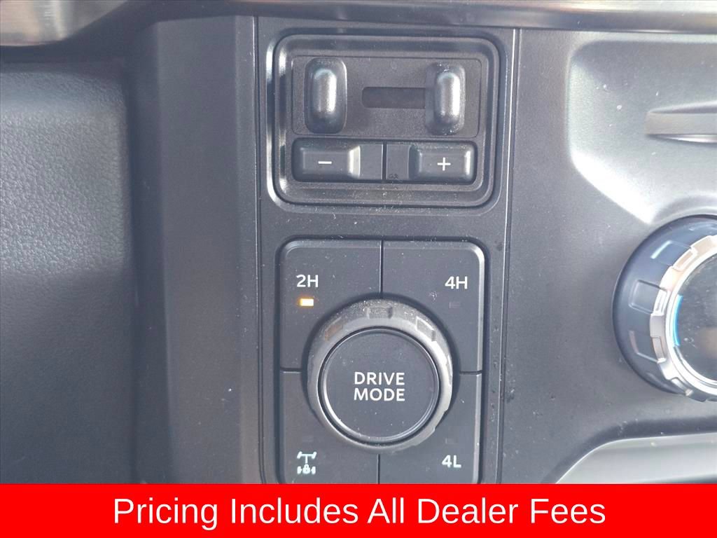Used 2024 Ford F350 Lariat w/ FX4 Off-Road Package AWD/4WD image 25