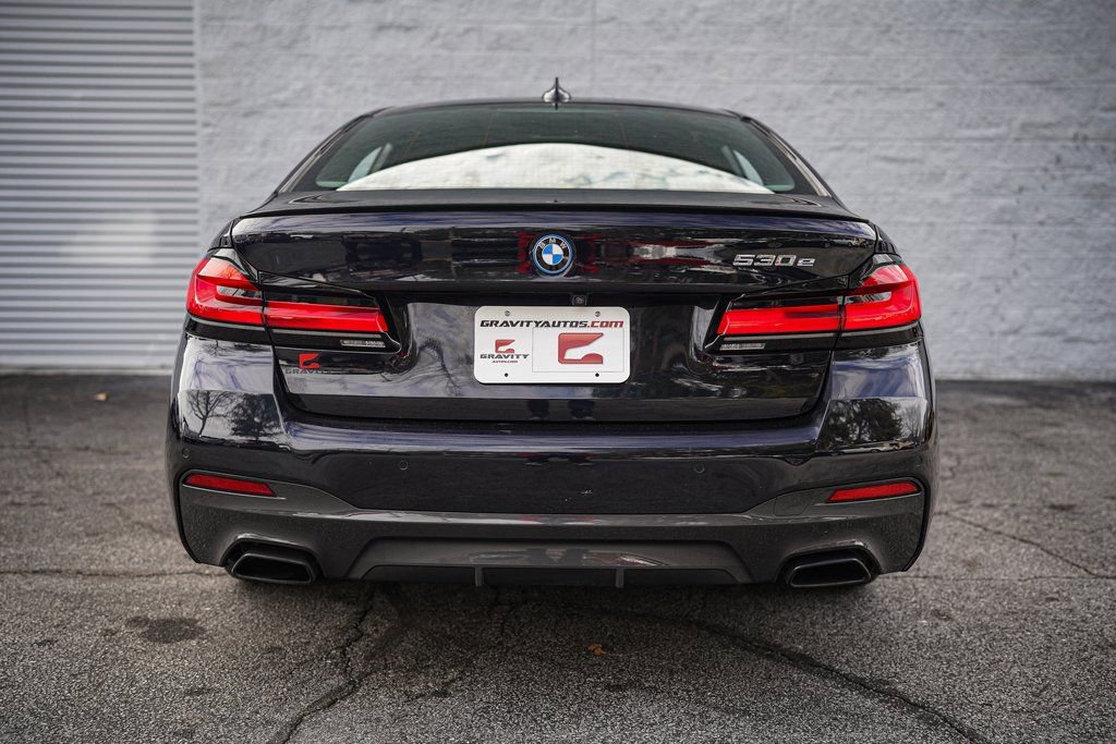 Used 2023 BMW 530e w/ M Sport Package image 14