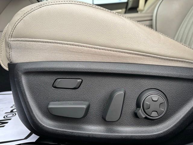 Used 2019 Genesis G70 3.3T Advanced w/ Elite Package image 12