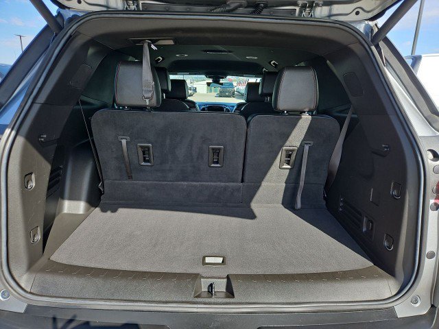 Used 2023 Chevrolet Traverse RS AWD/4WD image 25