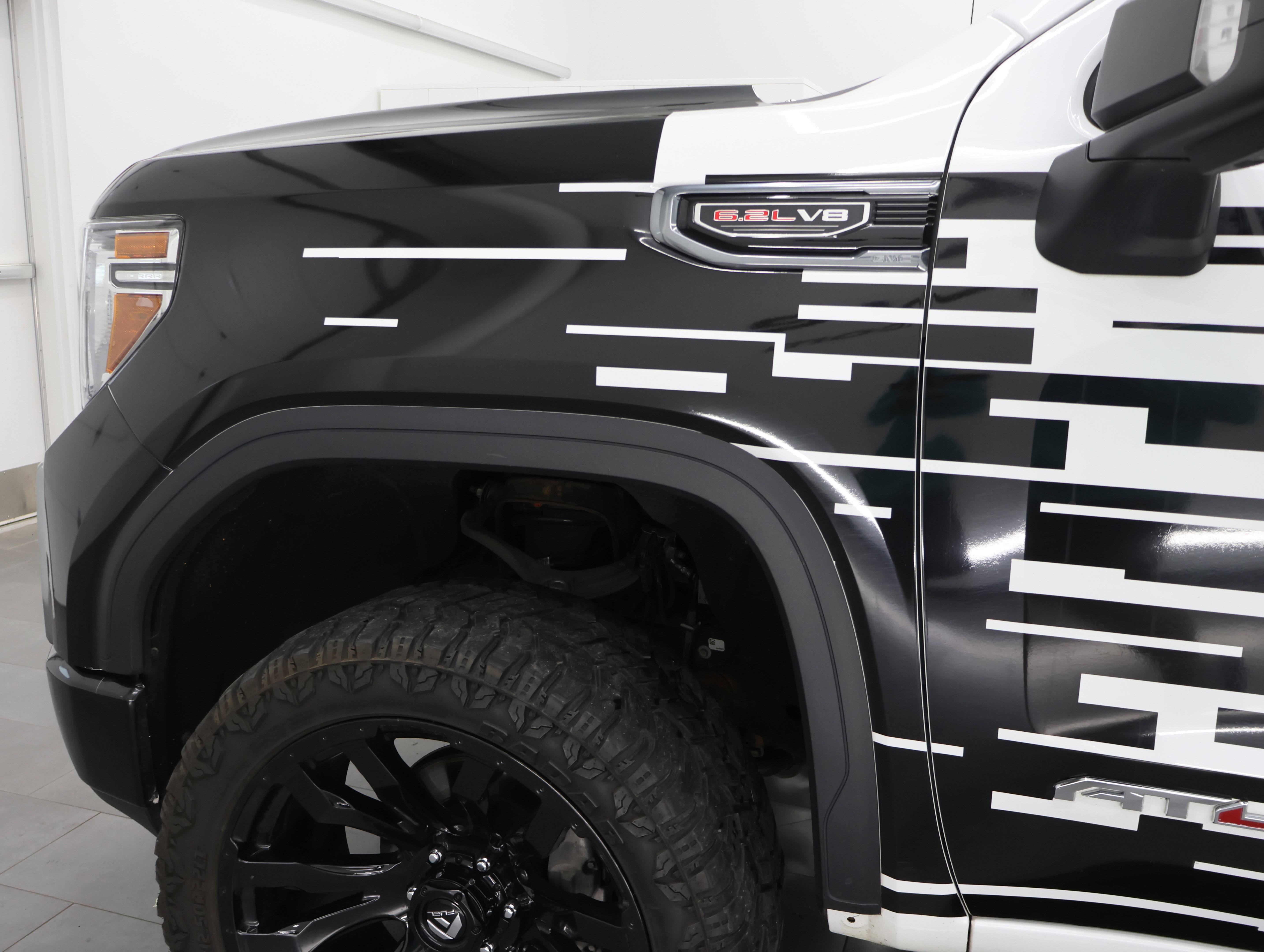 Used 2022 GMC Sierra 1500 AT4 w/ AT4 Premium Package AWD/4WD image 34