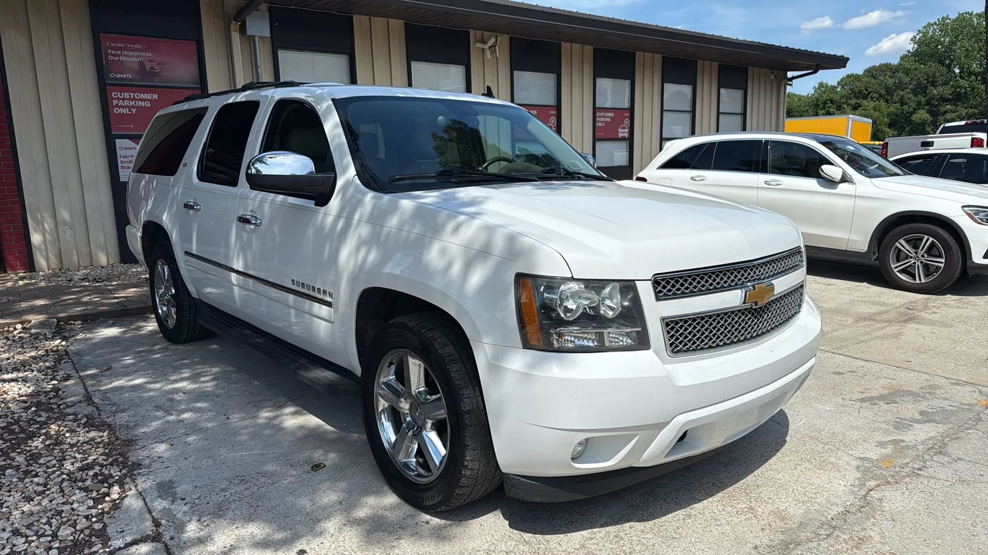Used 2014 Chevrolet Suburban LTZ AWD/4WD image 3