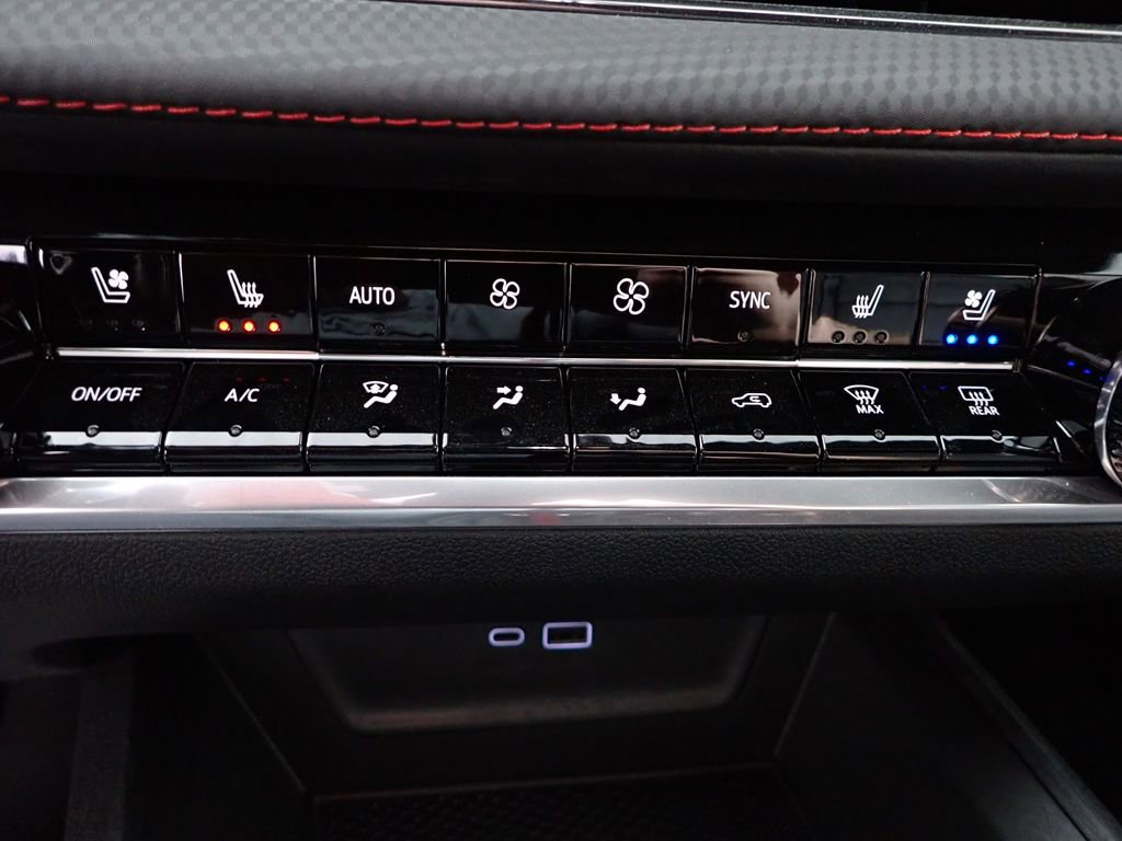 Used 2026 Chevrolet Equinox RS w/ Convenience Package III image 5