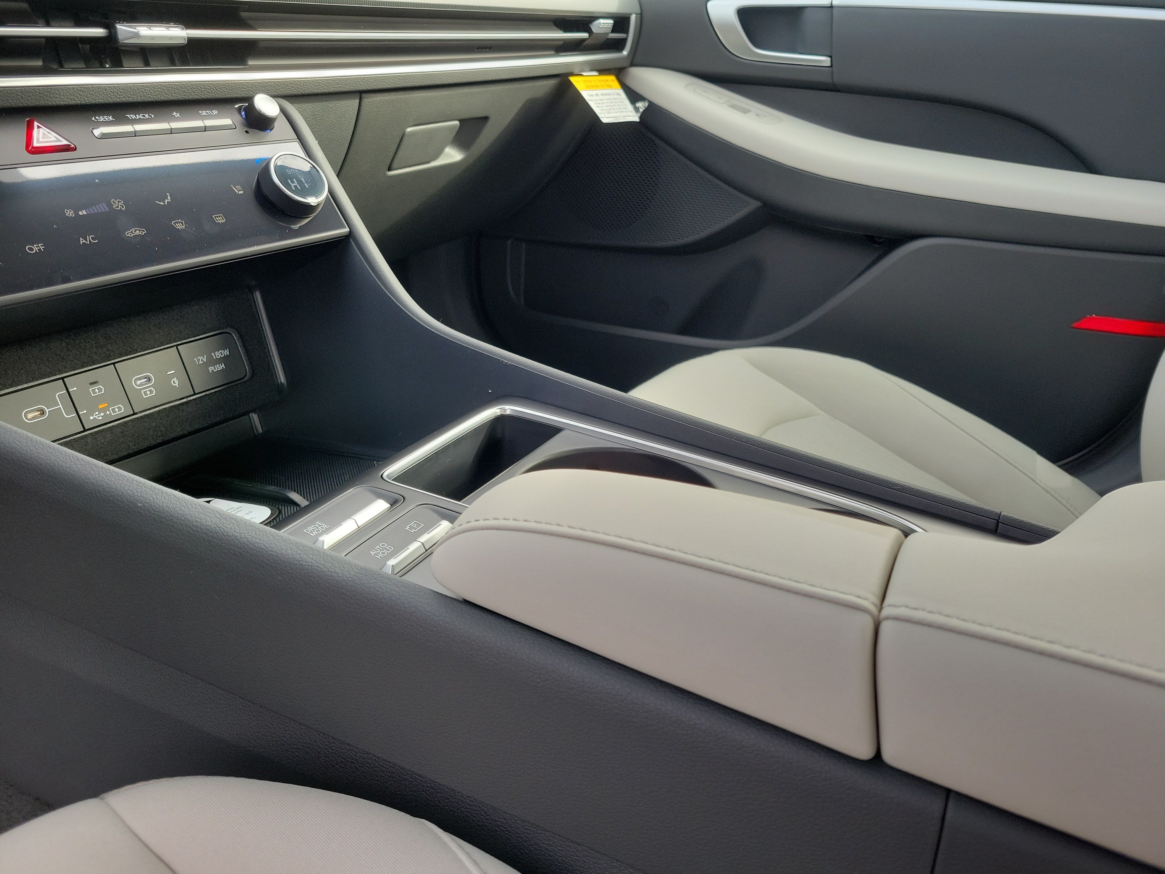 New 2026 Hyundai Sonata SEL FWD image 12