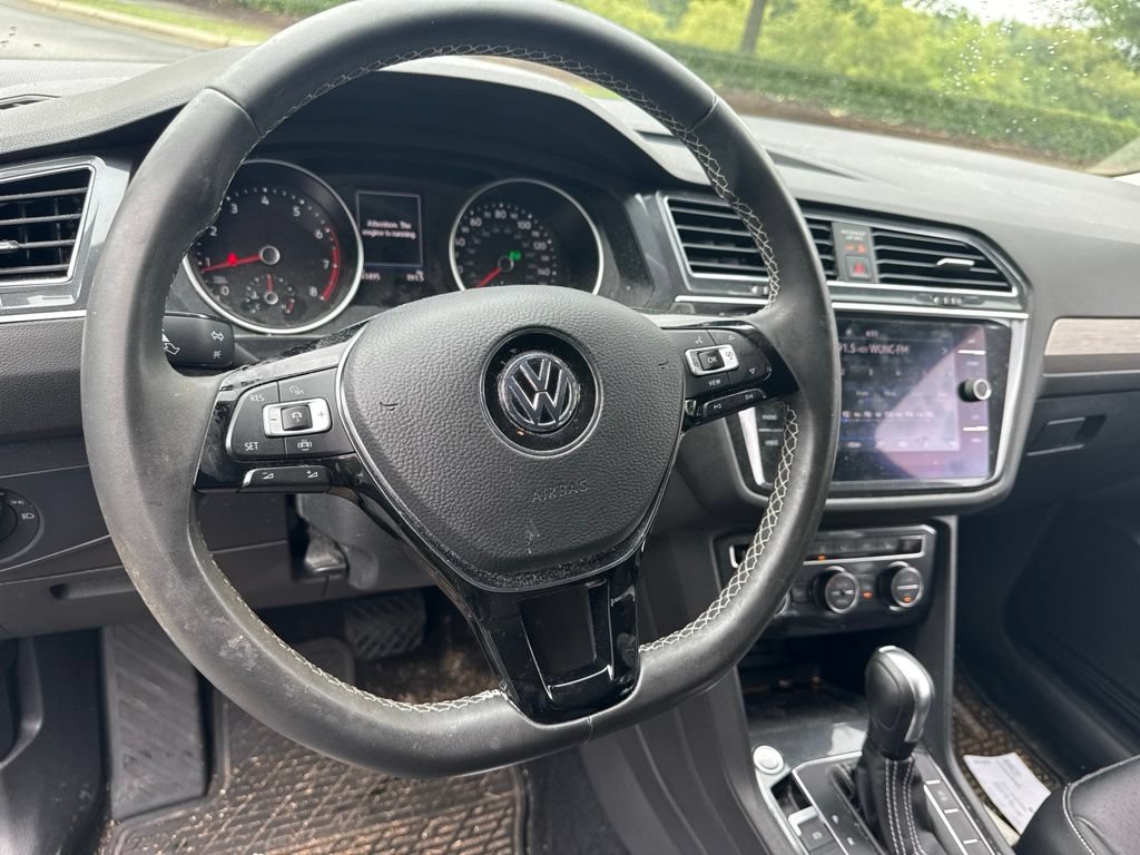 Used 2021 Volkswagen Tiguan SE FWD image 9