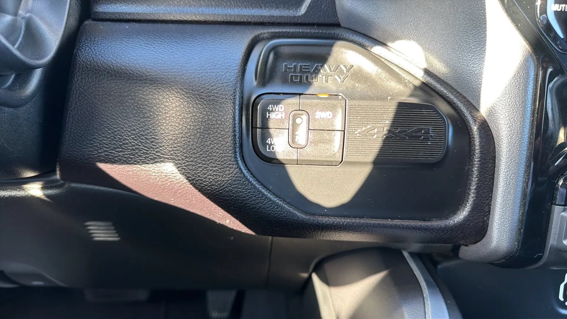 Used 2023 RAM 3500 Laramie AWD/4WD image 71