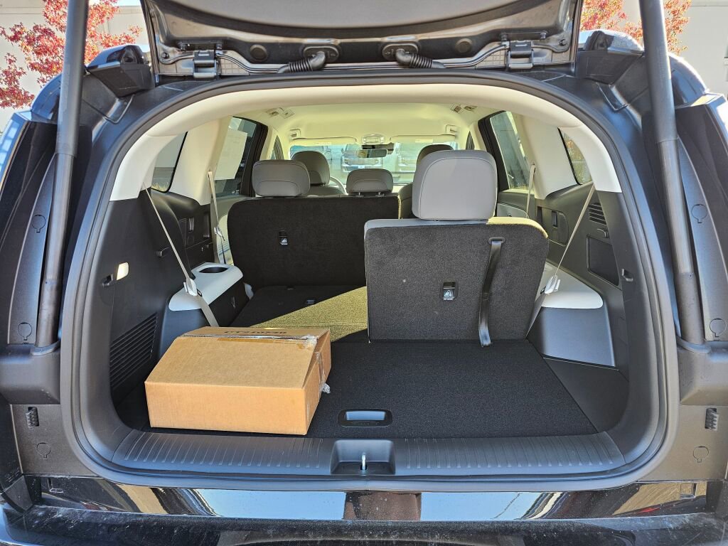 New 2026 Hyundai Ioniq 9 SEL image 14