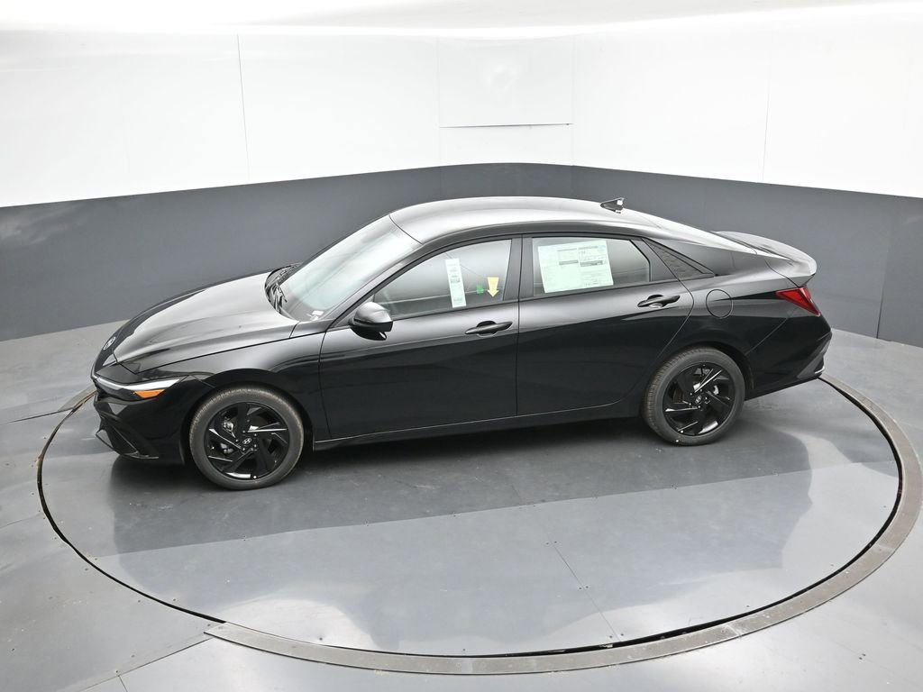 New 2026 Hyundai Elantra Sport image 19