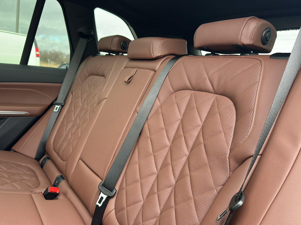 New 2026 BMW X5 xDrive50e image 17