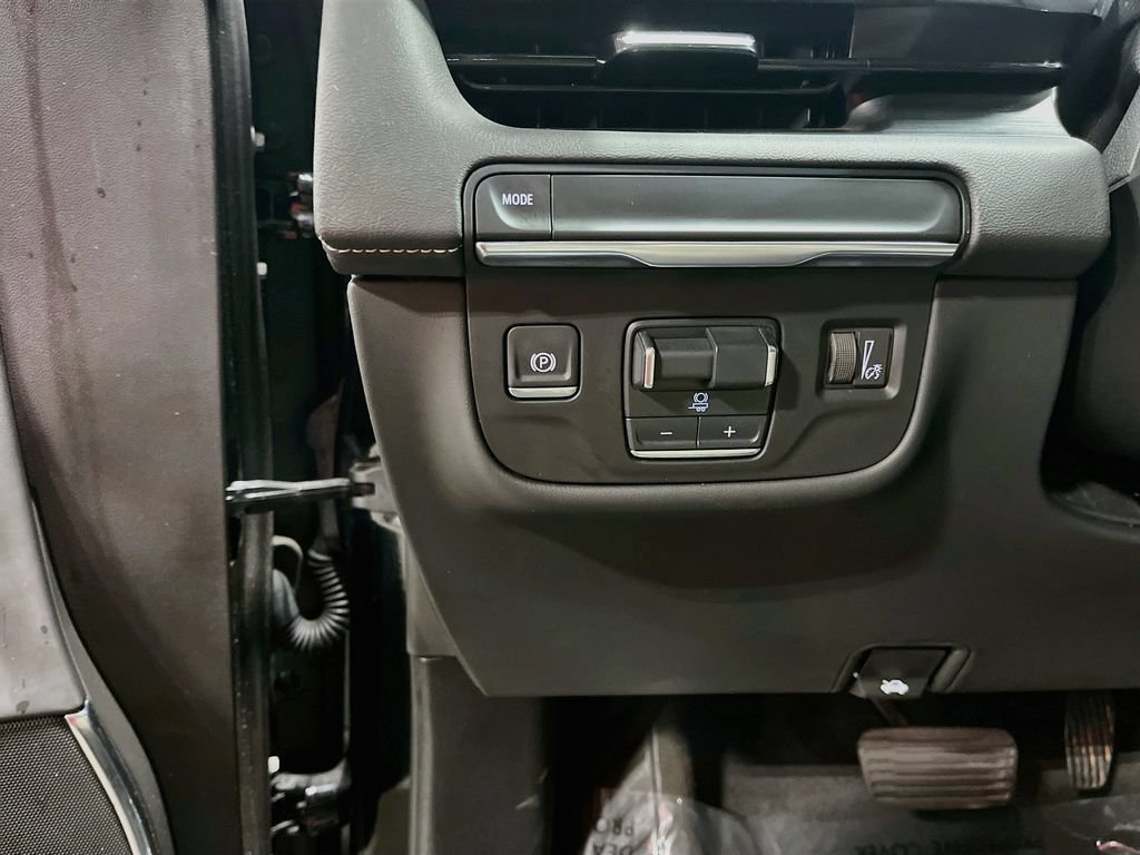 Certified 2024 Cadillac Escalade Sport RWD image 21