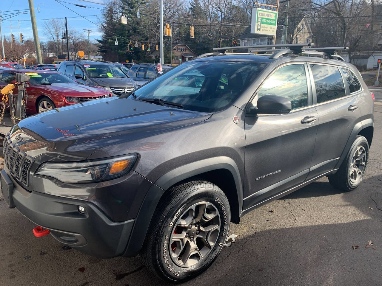 Used 2020 Jeep Cherokee Trailhawk image 7