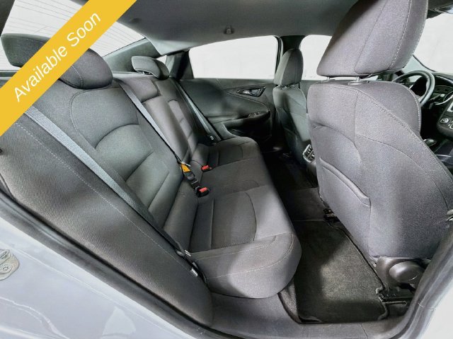 Used 2017 Chevrolet Malibu LT FWD image 26