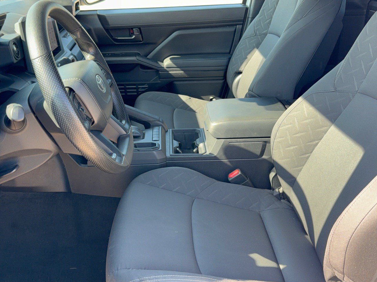 Used 2024 Toyota Tacoma SR RWD image 5