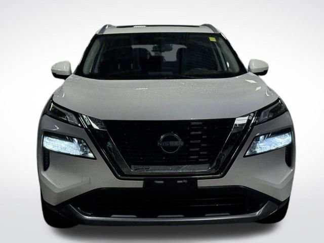 Used 2023 Nissan Rogue SL image 3