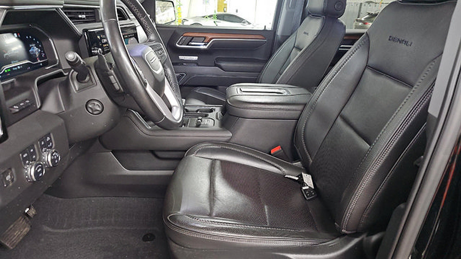 Used 2022 GMC Sierra 1500 Denali w/ Denali Reserve Package AWD/4WD image 12