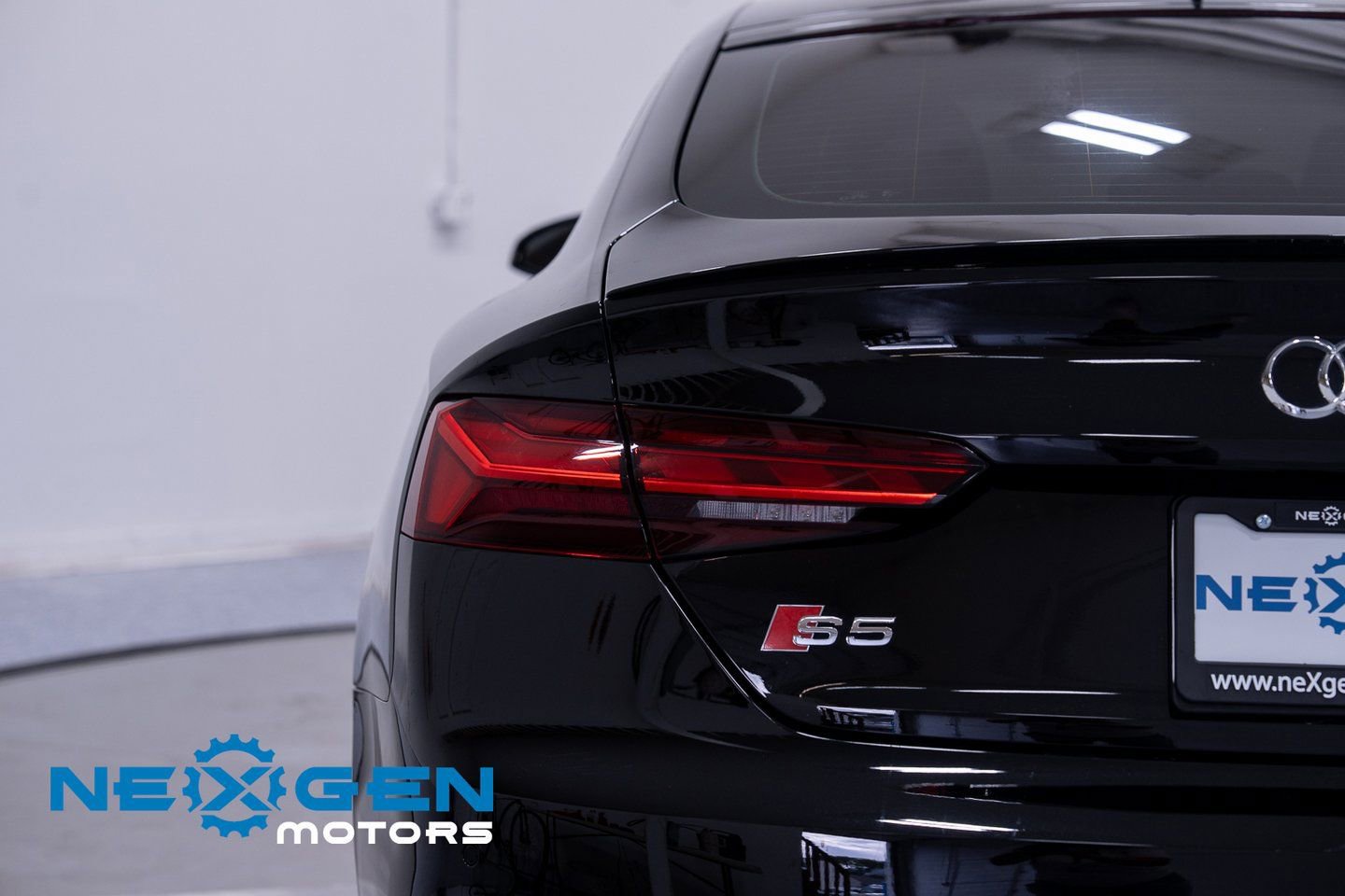 Used 2024 Audi S5 Premium Plus w/ Premium Plus Package AWD/4WD image 55